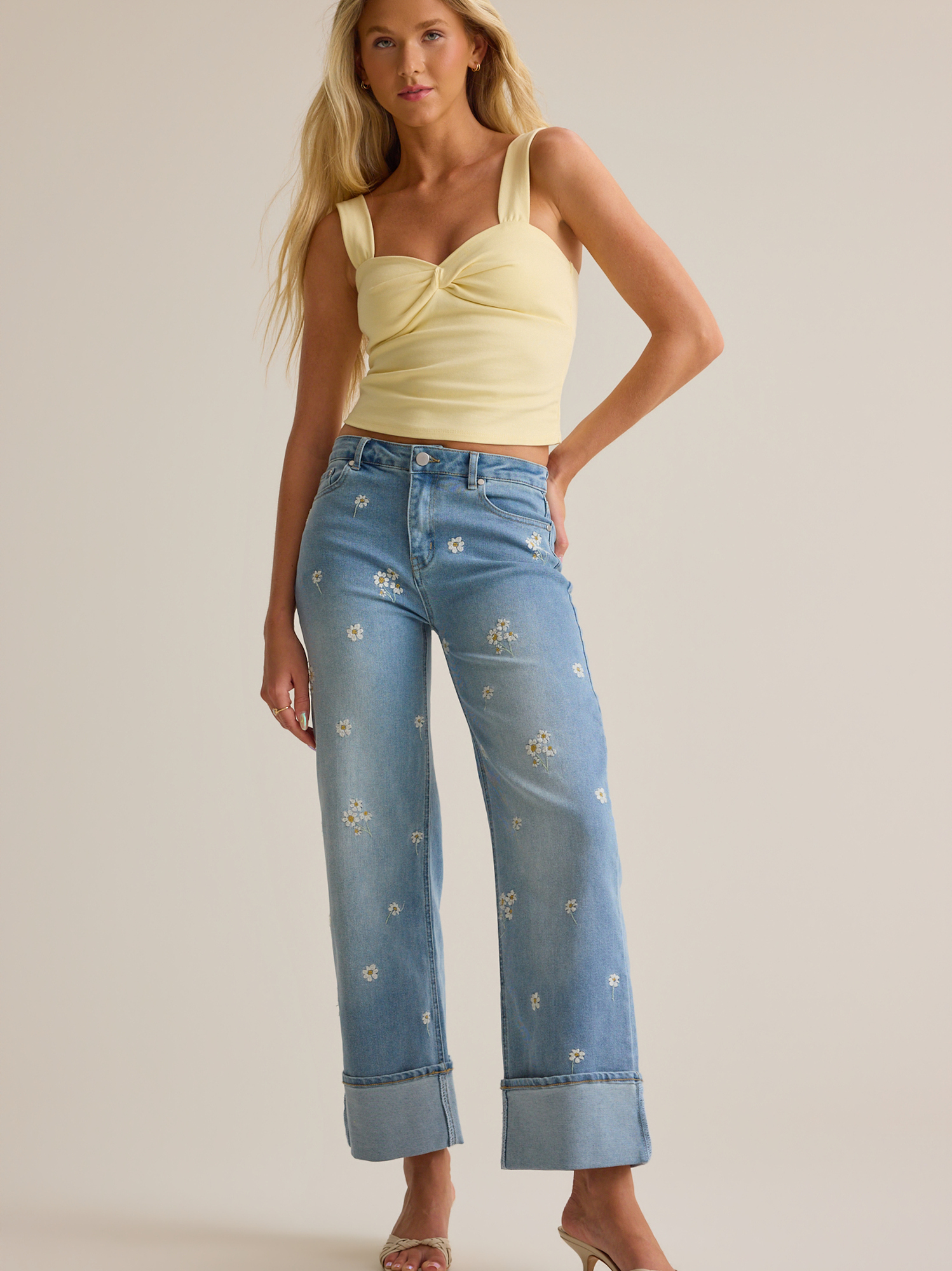 Lessie Daisy Jeans in Light Wash | Altar'd State