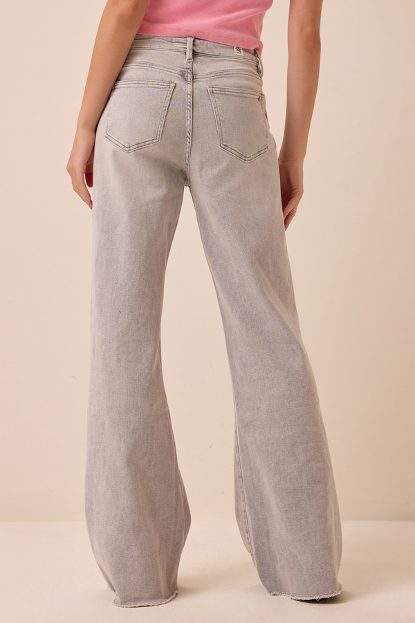 Emily Wide Leg Jean Detail 5 - Altar'd State