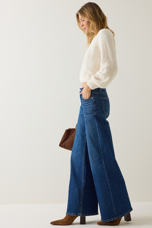 Alyssa Leaf Chenille Sweater - Altar'd State - 