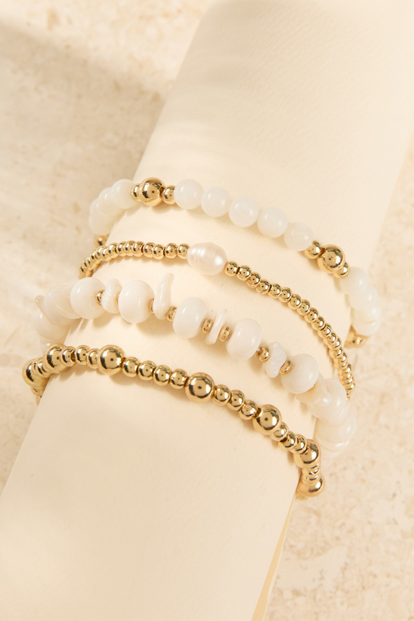 Lily Beaded Bracelet Detail 3 - Altar'd State