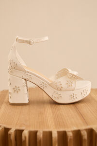 Liloa Eyelet Platform Heel Detail 3 - Altar'd State