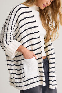 Georgie Chenille Slouch Cardigan Detail 2 - Altar'd State