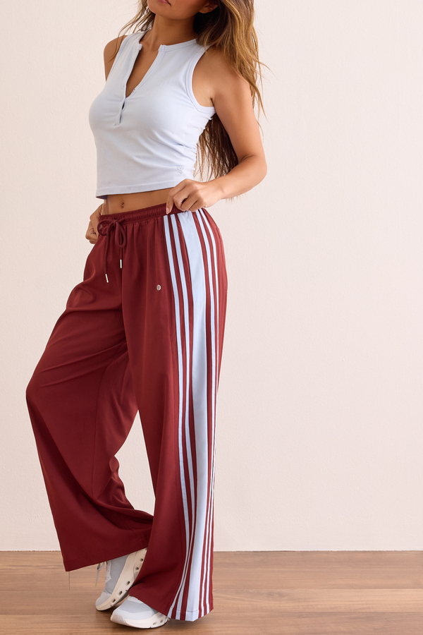 Run This Back Side Stripe Pant Detail 6 - Altar'd State