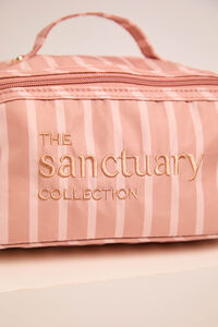 Sanctuary Cosmetic Bag Detail 2 - Altar'd State