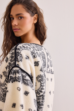 Mountain Bandana Sherpa Jacket - Altar'd State - 