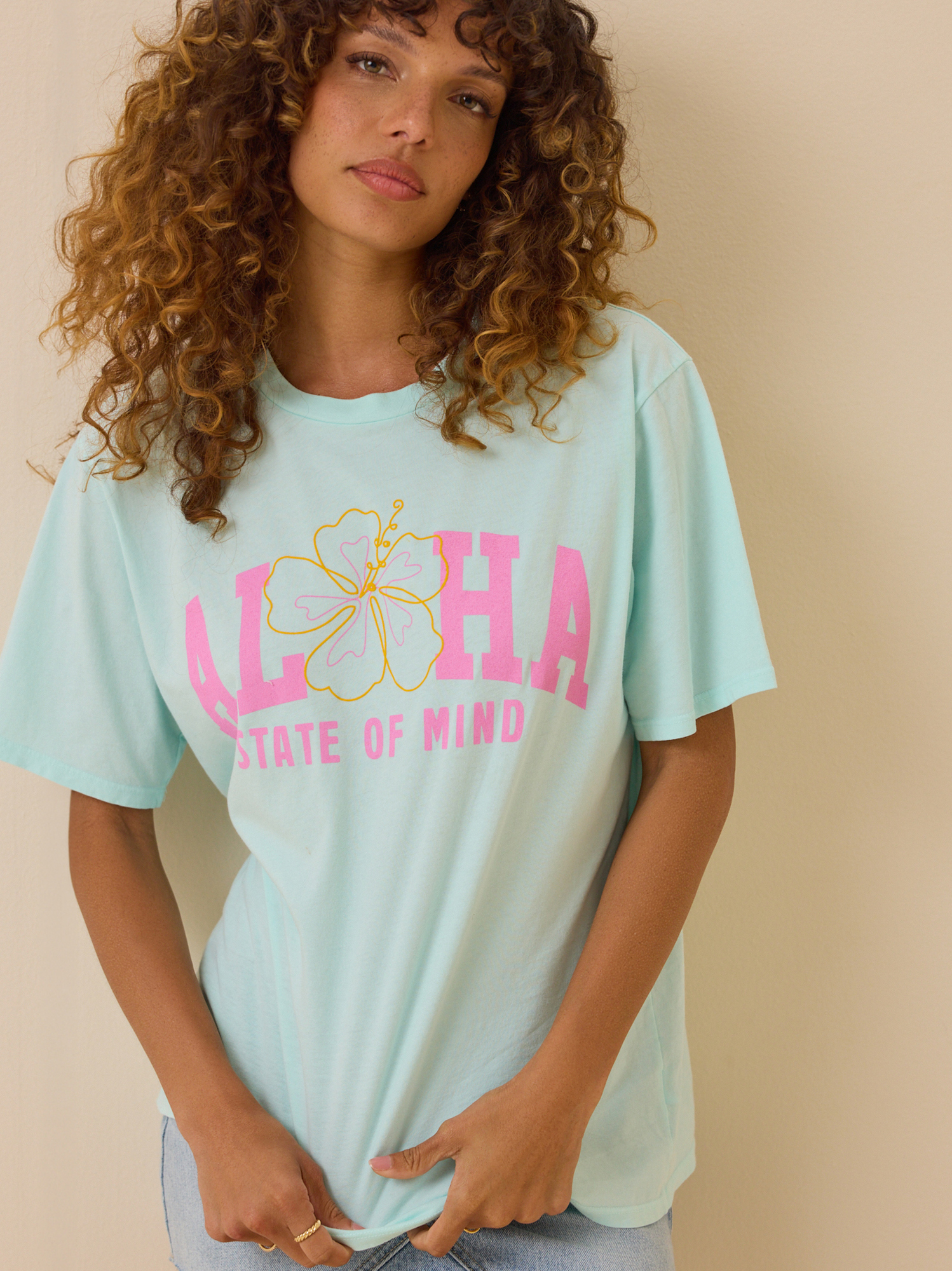 ✼ALOHA✼ Aloha State of Mind Graphic Tee in Ocean Wave | Altar'd State
