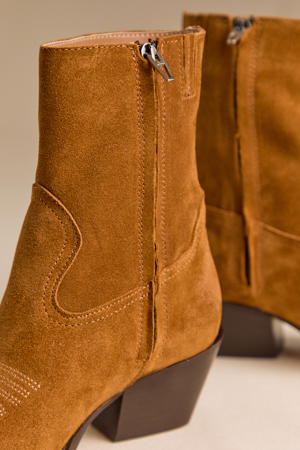Klyde Western Boot by Dolce Vita Detail 3 - Altar'd State
