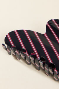 Navy Red Claw Clip Detail 2 - Altar'd State