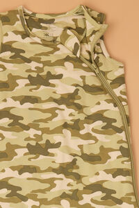 Hunter Camo Sleep Bag Detail 2 - Altar'd State