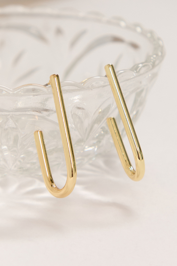 Slim Open Oval Hoop Detail 3 - Altar'd State