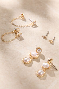 Bezel Pearl Chain Earring Set Detail 2 - Altar'd State