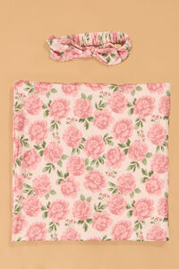 Zainy Floral Swaddle Set Detail 2 - Altar'd State
