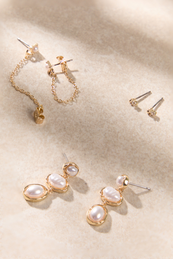 Bezel Pearl Chain Earring Set - Altar'd State