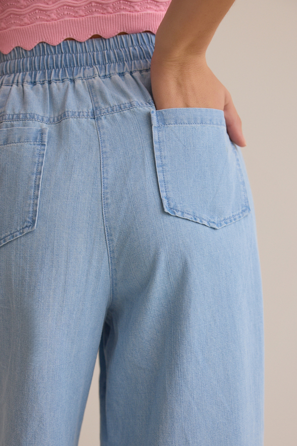 Hollis Smocked Pant Detail 6 - Altar'd State
