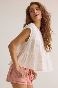 Ember Floral Ruffle Top Detail 4 - Altar'd State