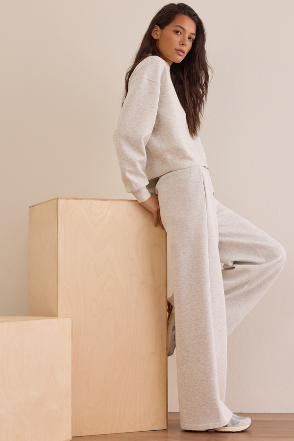 Supersoft Everyday Pullover Detail 4 - Altar'd State