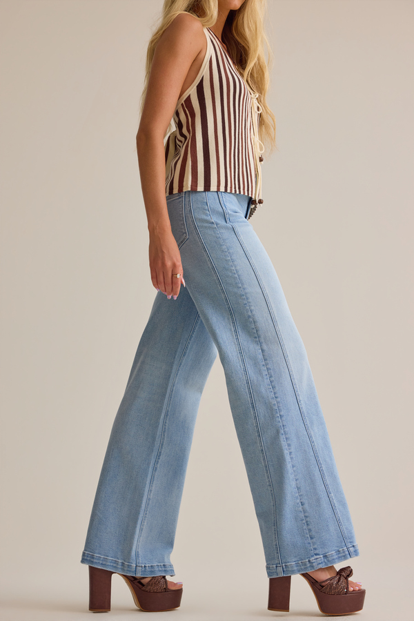 Edina High Rise Seam Jean Detail 3 - Altar'd State