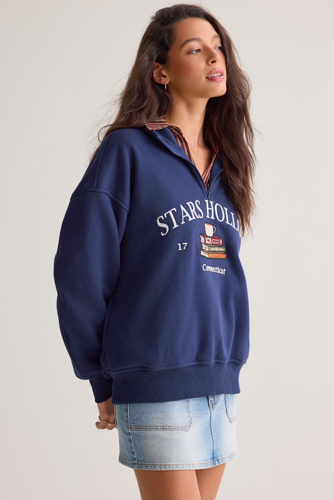 Reading Stars Hollow Pullover