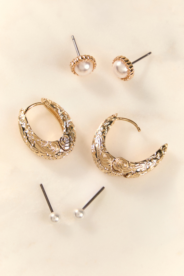 Floral Pearl 3 Pack Earring Set Detail 2 - Altar'd State