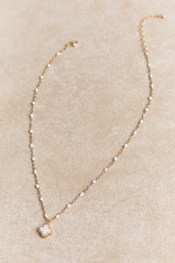 Elly Y Clover Necklace - Altar'd State
