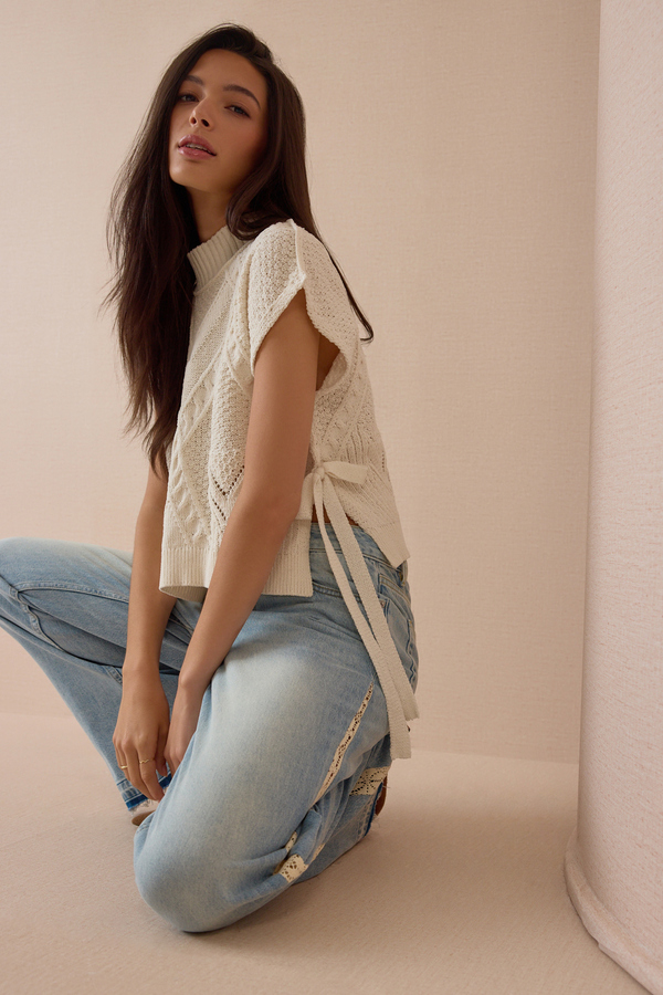 Jess Short Sleeve Sweater Detail 4 - Altar'd State