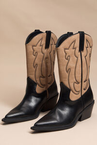 Given Two-Toned Western Boot Detail 3 - Altar'd State