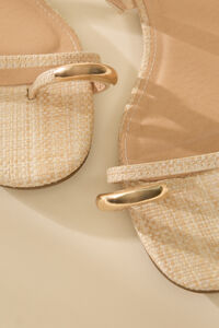 Matisse Bella Vacay Sandal Detail 2 - Altar'd State