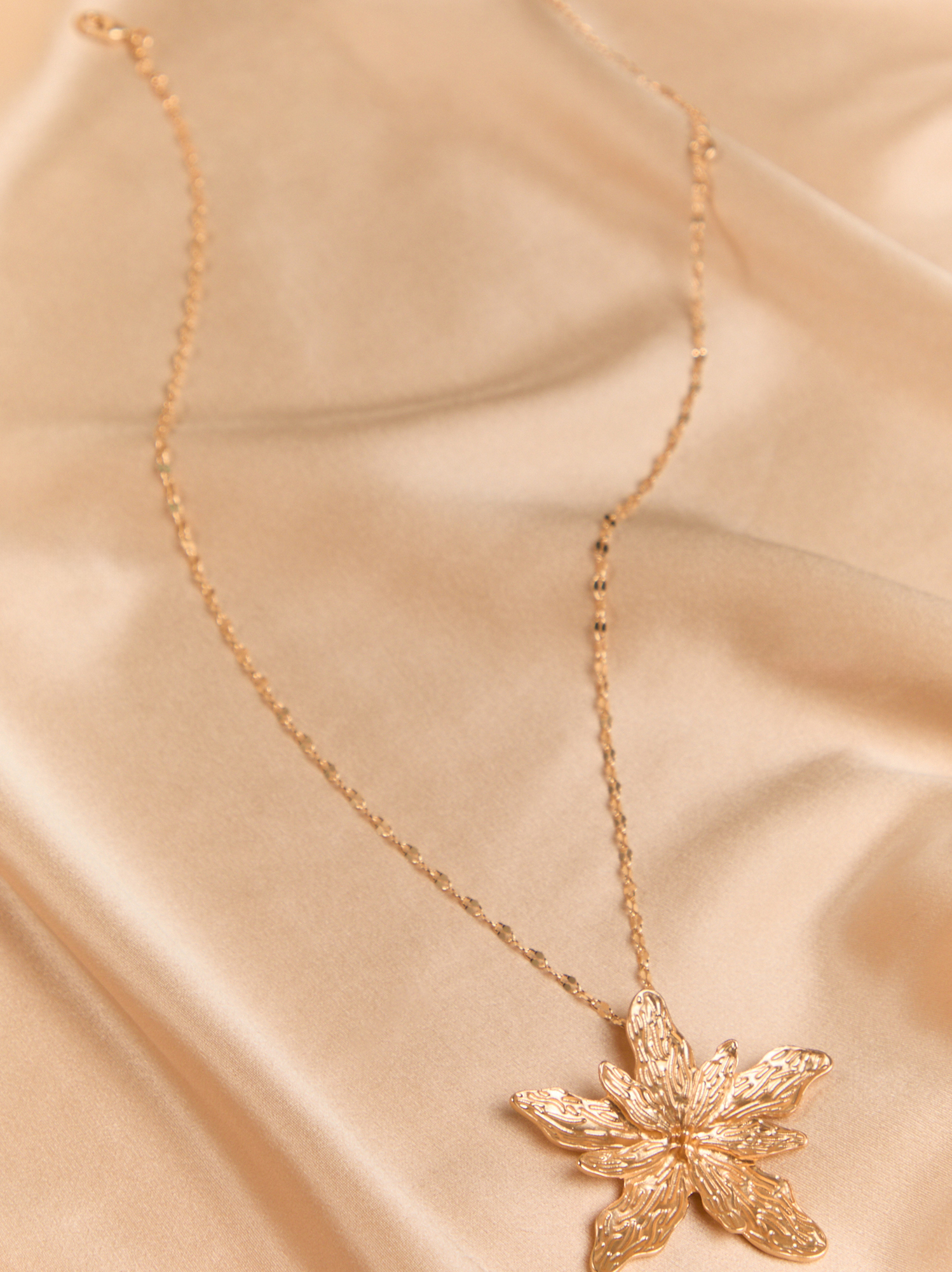 Hibiscus Statement Necklace in Gold | Altar