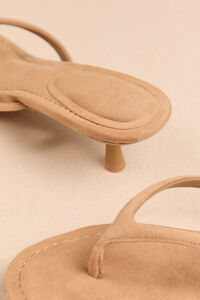 Verona Suede Kitten Heel Detail 3 - Altar'd State
