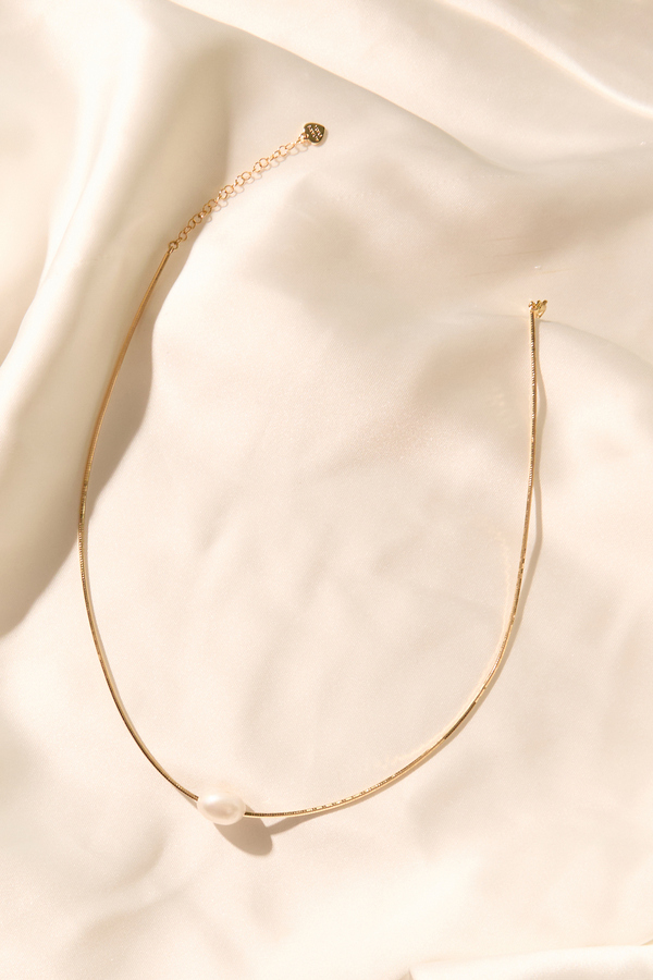 Cora Pearl Necklace Detail 2 - Altar'd State