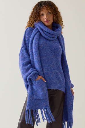 Eira Oversized Sweater & Scarf - Altar'd State - 