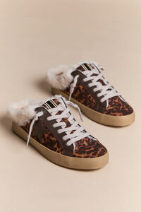 Pinah Sherpa Sneakers Detail 2 - Altar'd State
