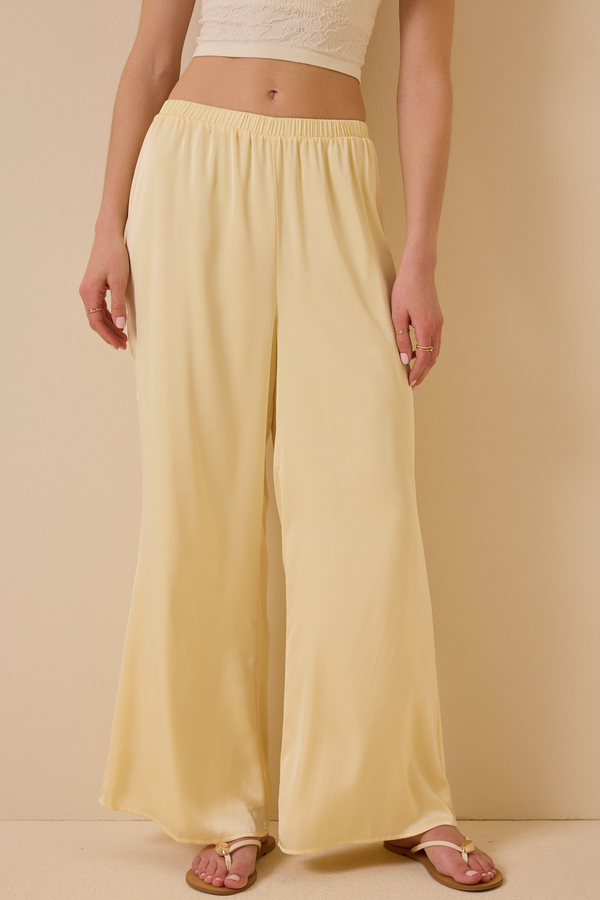 Fynley Satin Pant Detail 4 - Altar'd State