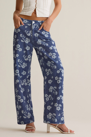 Carrie Floral Boyfriend Jean - Altar'd State
