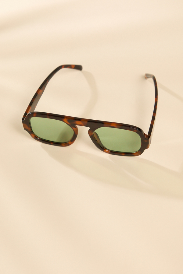 Timeless Tint Sunglasses Detail 3 - Altar'd State