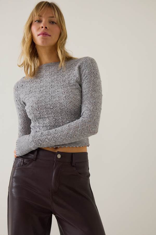 Fernley Textured Fitted Pullover Sweater Detail 2 - Altar'd State