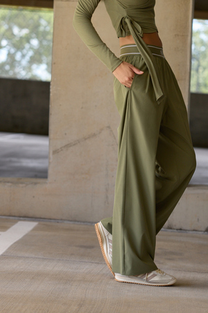 Elevated Ease Pant - Altar'd State - 