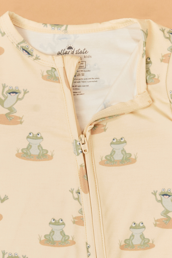 Dancing Frogs Romper Detail 3 - Altar'd State