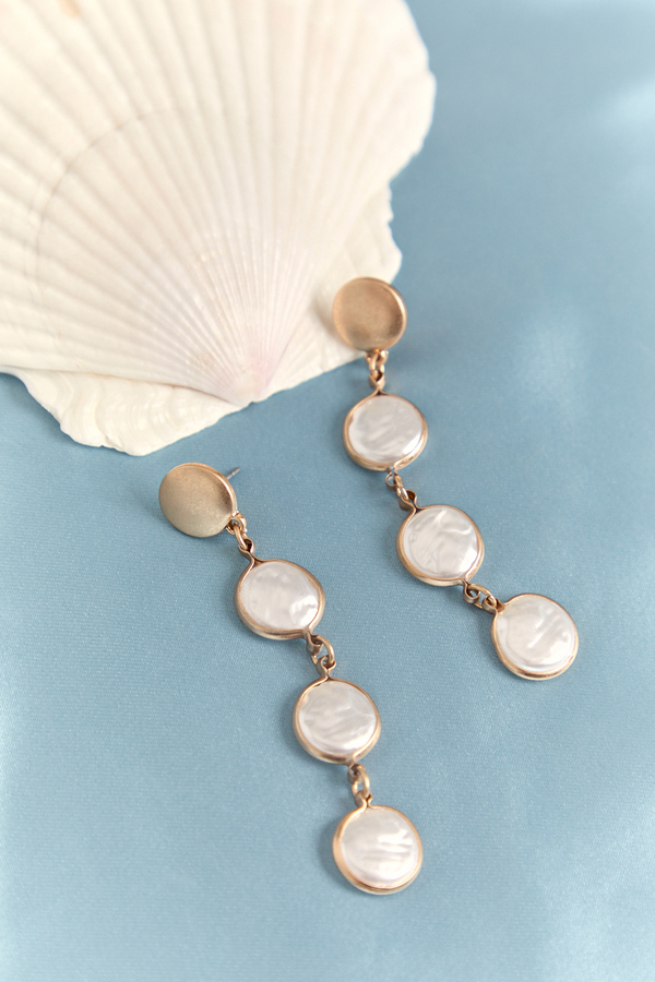 Gold Stud Coin Pearl Dangle - Altar'd State