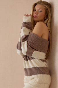 Nevaeh Off The Shoulder Sweater Detail 4 - Altar'd State