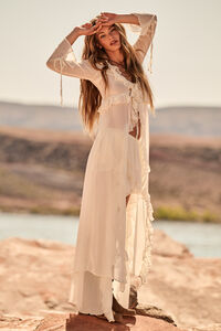 Ash Tiered Ruffle Kimono Detail 3 - Altar'd State