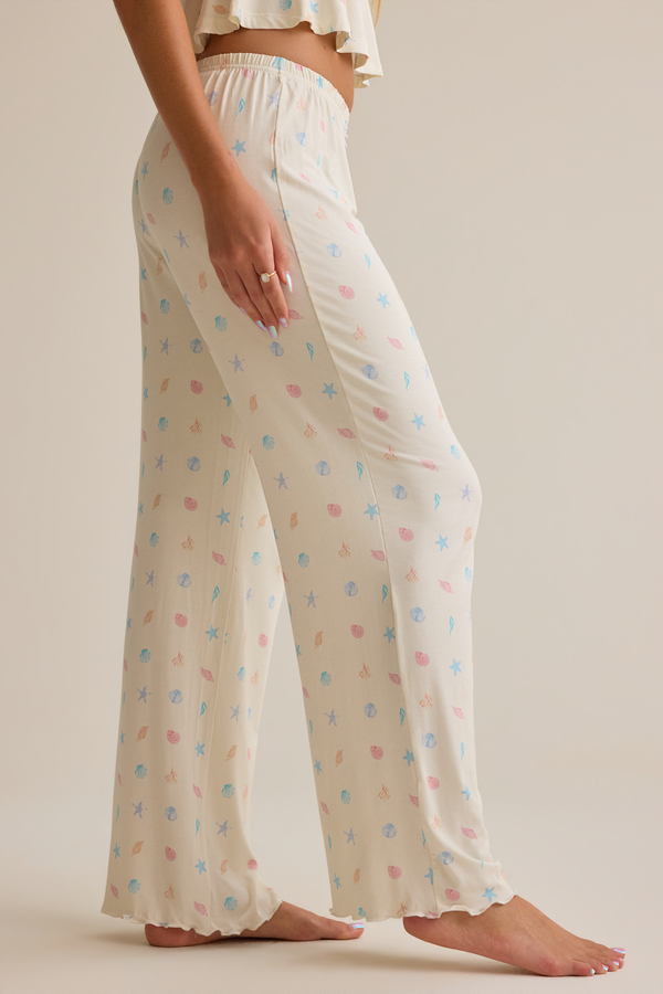 Lillianna Seashell Lounge Bottoms Detail 5 - Altar'd State