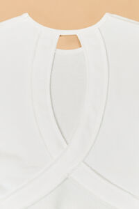 Sloan Circle Back Tee Detail 4 - Altar'd State