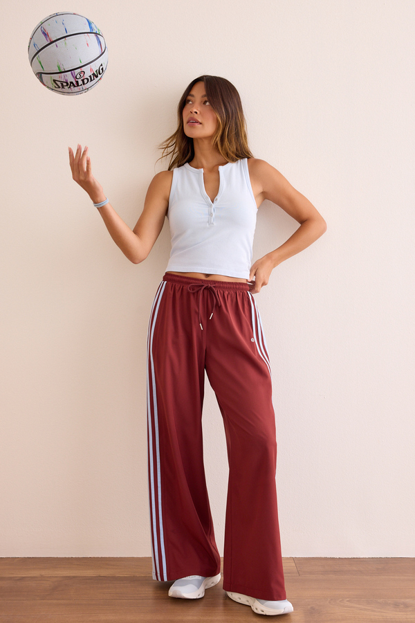 Run This Back Side Stripe Pant Detail 4 - Altar'd State