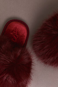 Caribou Fur Slipper Detail 3 - Altar'd State