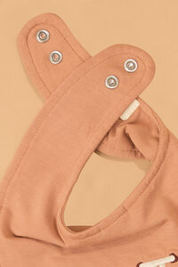 Mealtime MVP Bib Detail 3 - Altar'd State