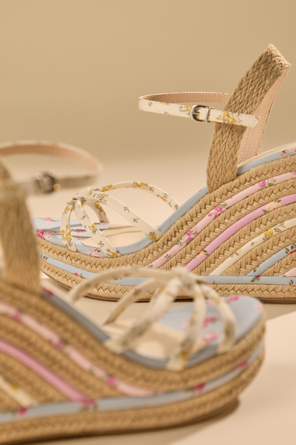 Addeline Wedges Detail 6 - Altar'd State