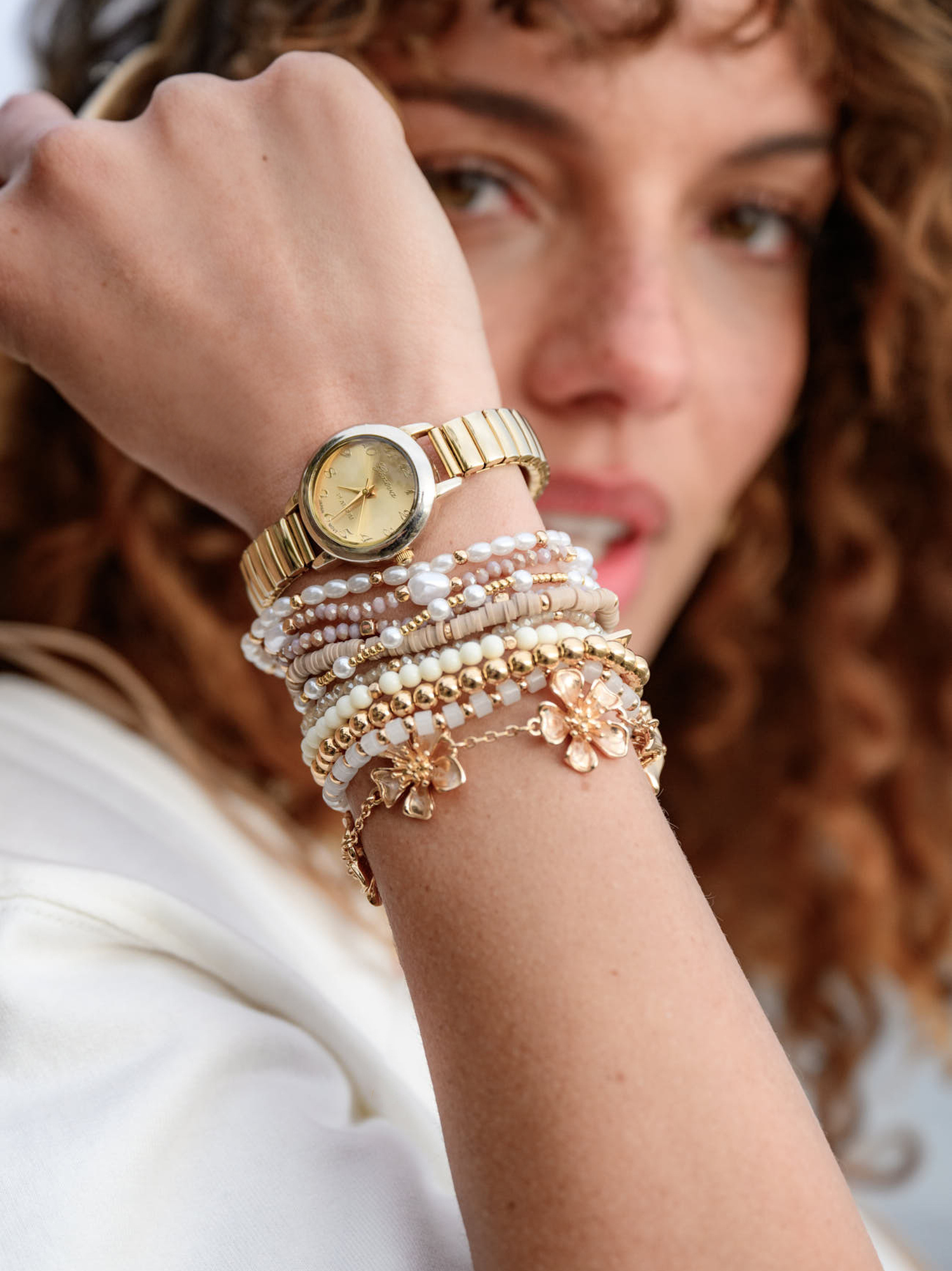 Freelook | Gold Watch with Light Rose Gold Face Women main image 3