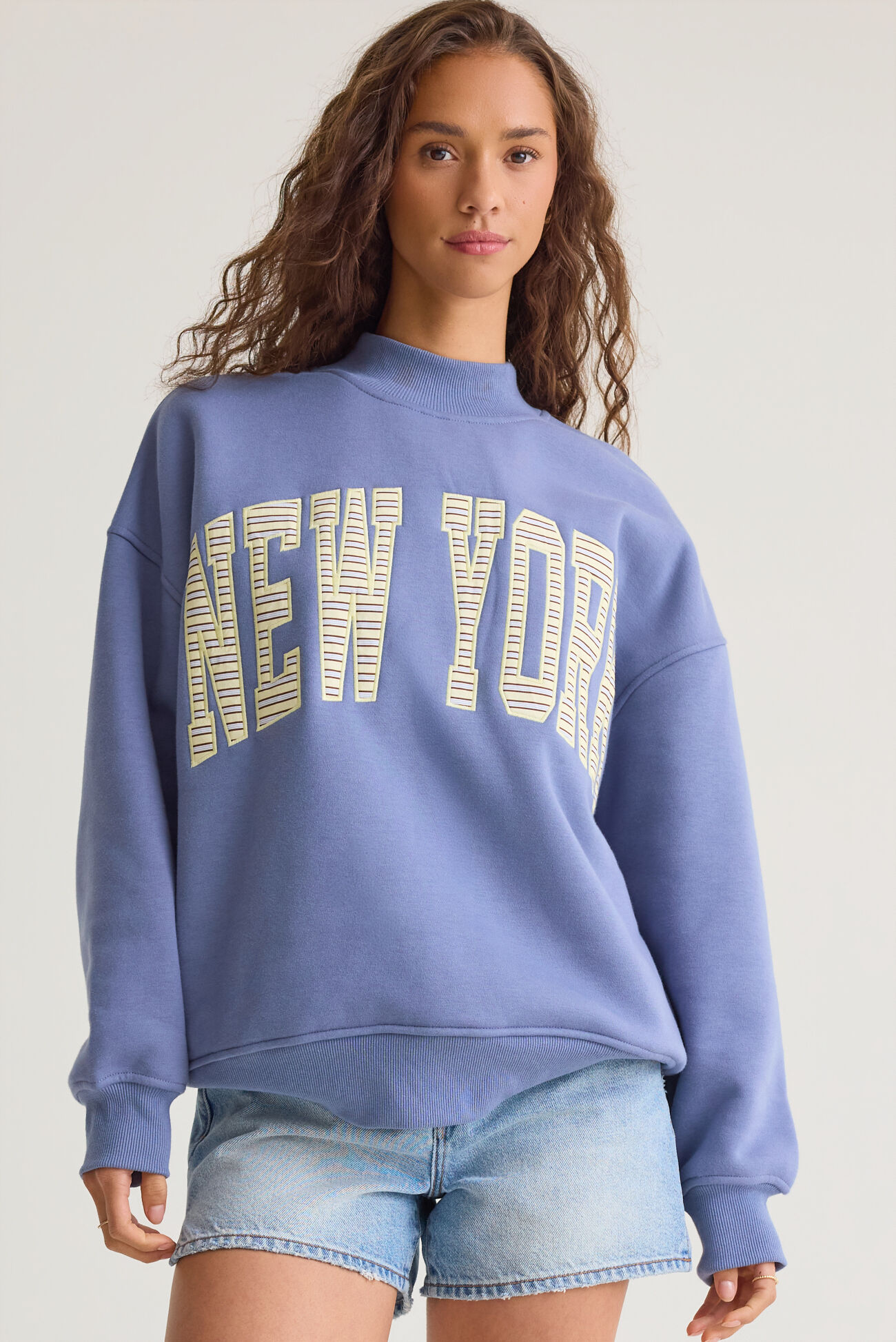 New York Mock Neck Pullover