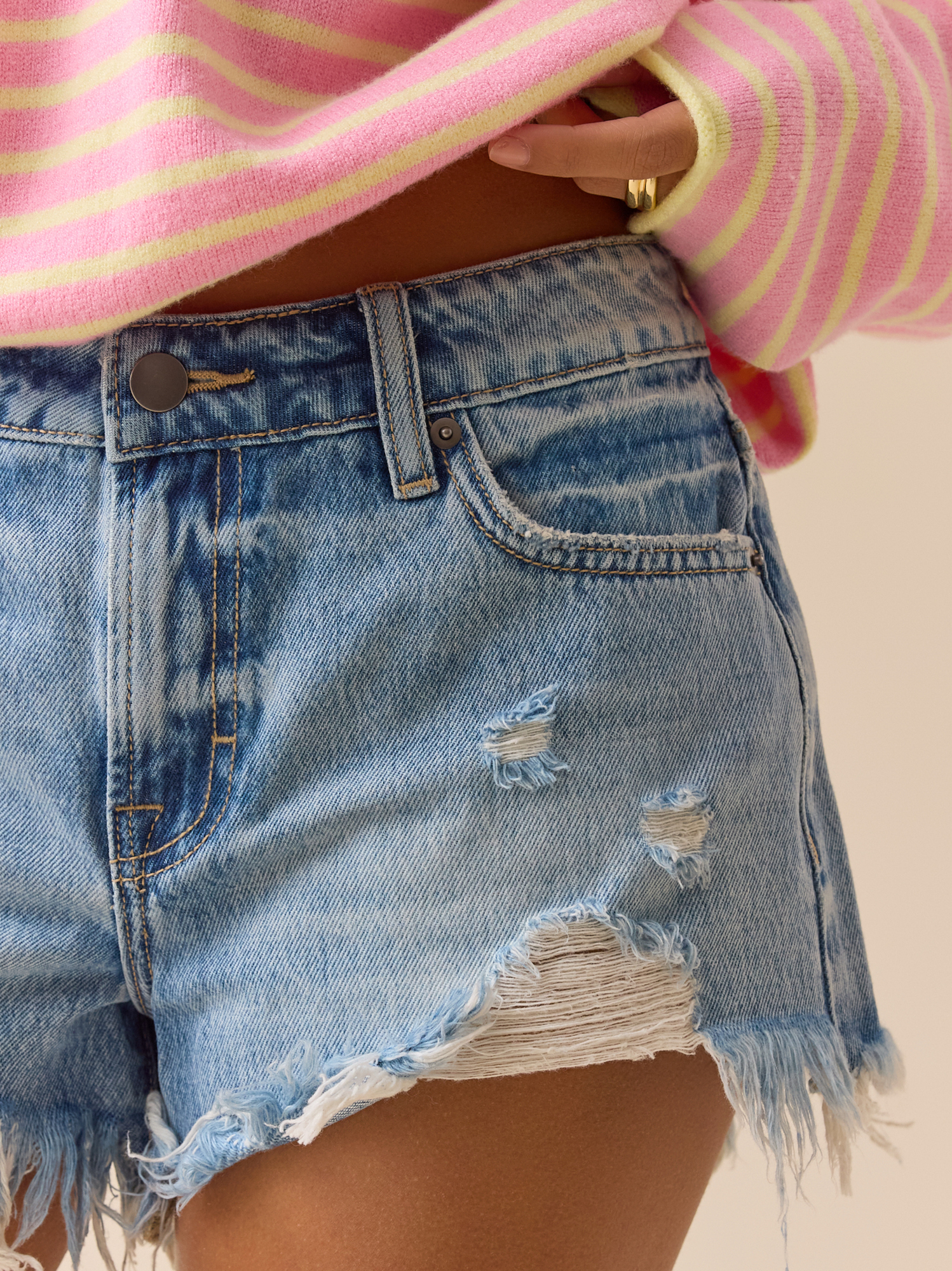 Ness Denim Shorts in Light Wash | Altar'd State